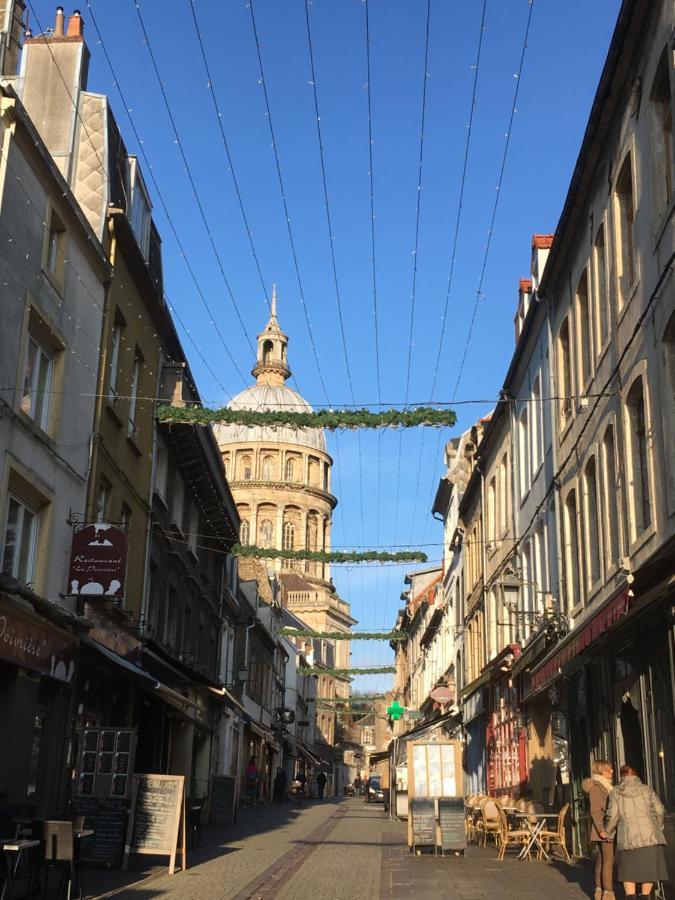 Apartamento Au Jardin De La Basilique Boulogne-sur-Mer Exterior foto